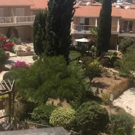 Newly Renovated- Regina Gardens 1, Venus 500 M, Sea&sunsets View, License Ooo7141 Пафос