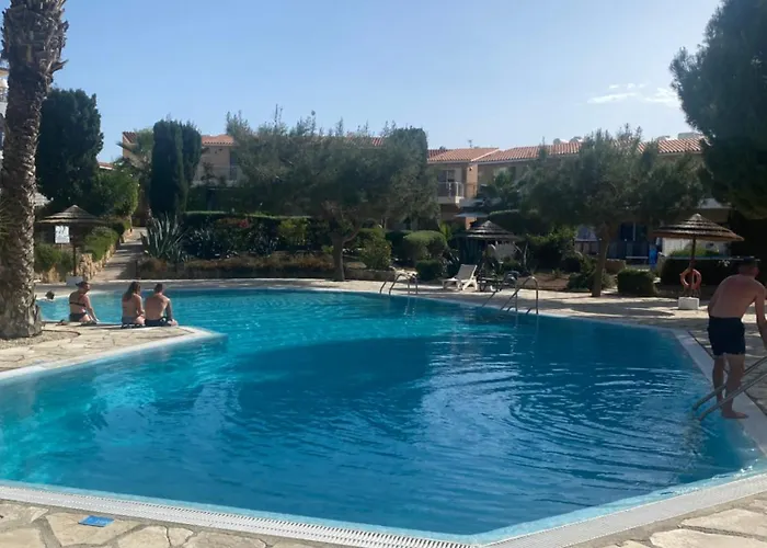 Newly Renovated- Regina Gardens 1, Venus 500 M, Sea&sunsets View, License Ooo7141 Apartmán Paphos