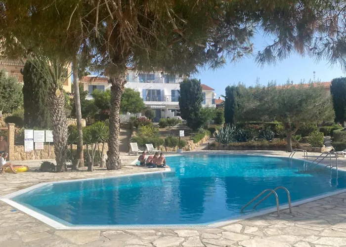 Newly Renovated- Regina Gardens 1, Venus 500 M, Sea&sunsets View, License Ooo7141 Apartmán Paphos