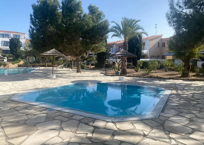 Newly Renovated- Regina Gardens 1, Venus 500 M, Sea&sunsets View, License Ooo7141 Apartmán *