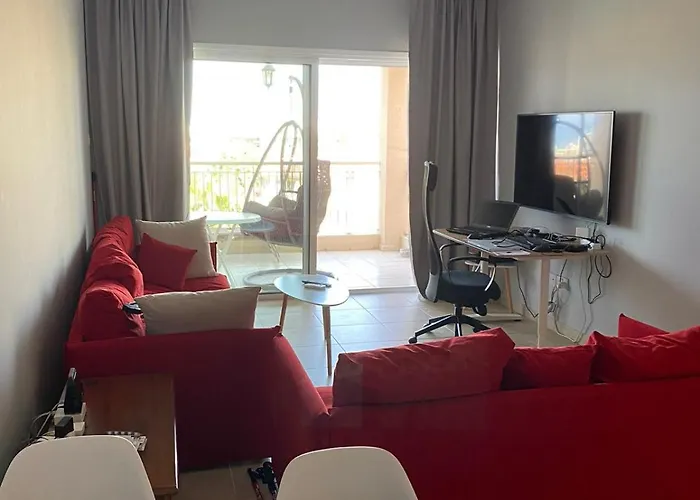 Newly Renovated- Regina Gardens 1, Venus 500 M, Sea&sunsets View, License Ooo7141 * Paphos