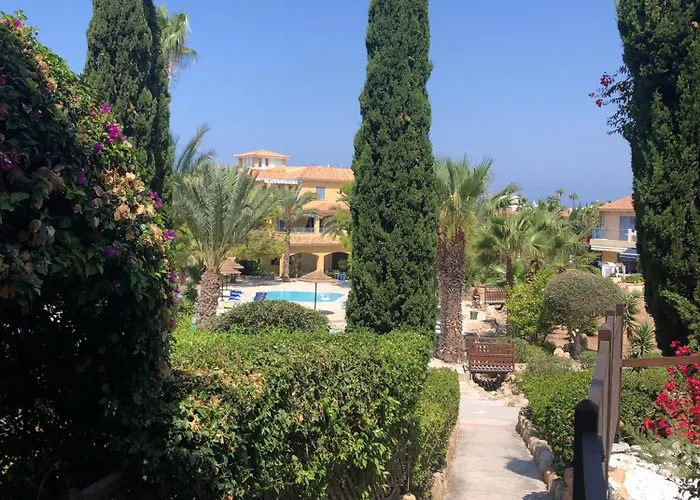 Newly Renovated- Regina Gardens 1, Venus 500 M, Sea&sunsets View, License Ooo7141 Apartmán *