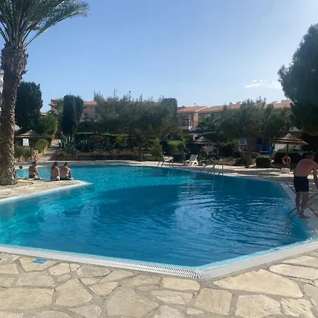 Newly Renovated- Regina Gardens 1, Venus 500 M, Sea&sunsets View, License Ooo7141 Lägenhet Paphos