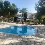 公寓 Newly Renovated- Regina Gardens 1, Venus 500 M, Sea&sunsets View, License Ooo7141 Paphos